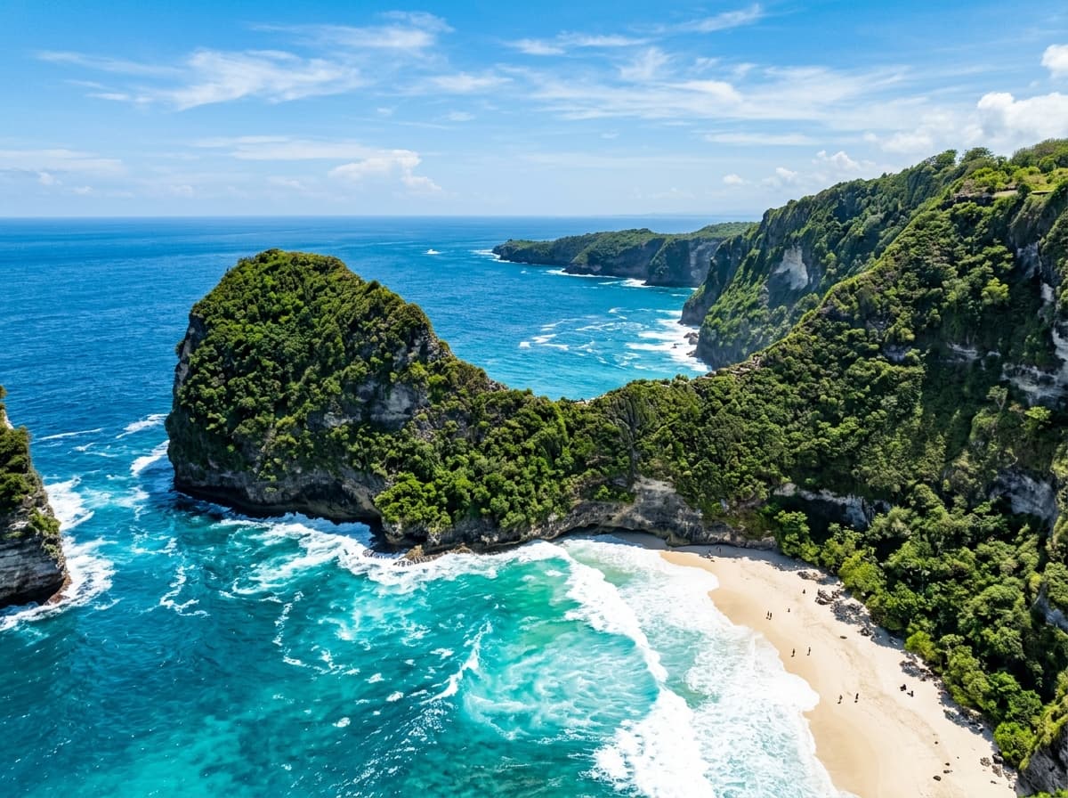 Nusa Penida — Kelingking T-Rex Beach